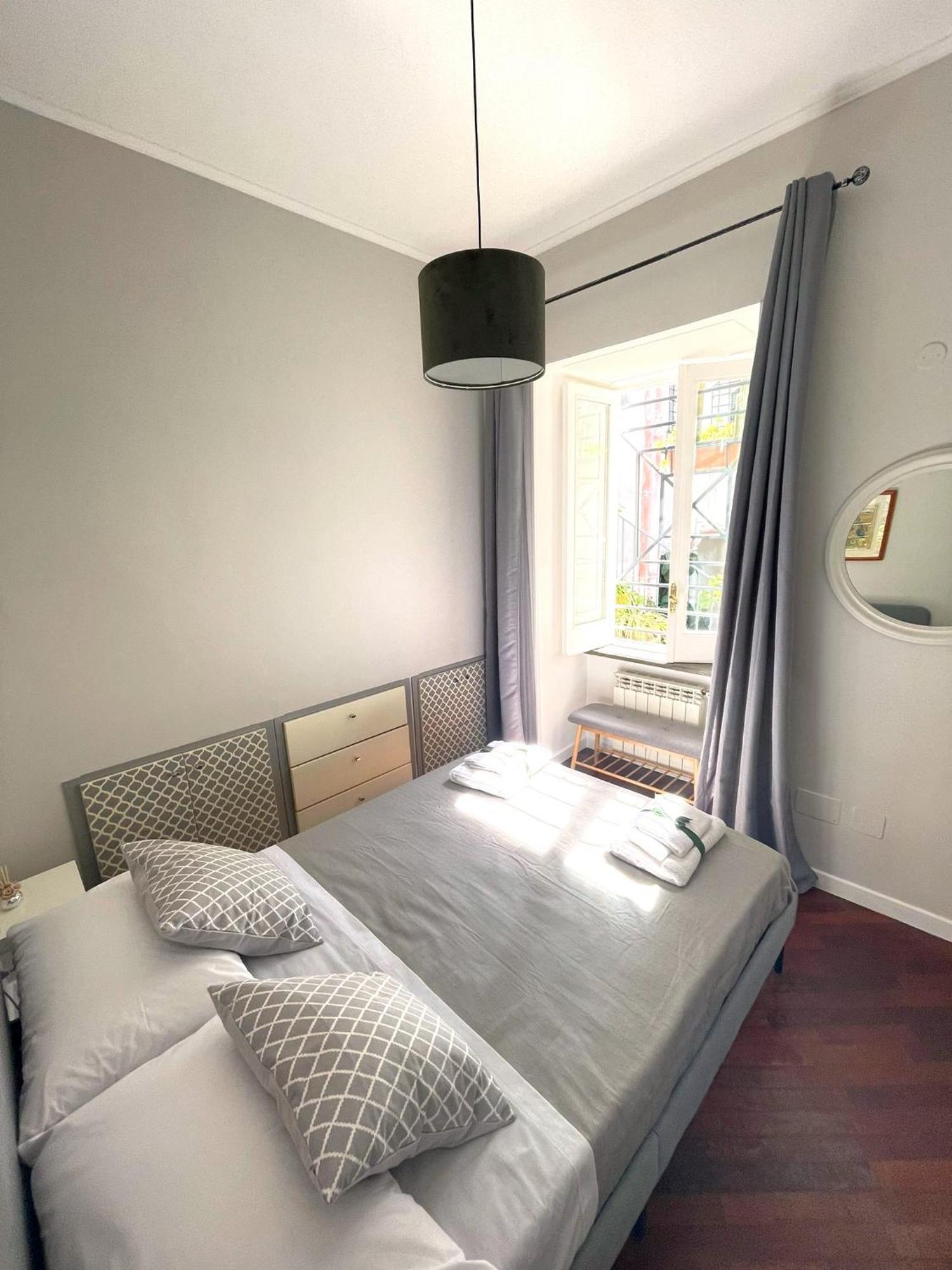 Nilo 28 House Apartment Наполи Екстериор снимка